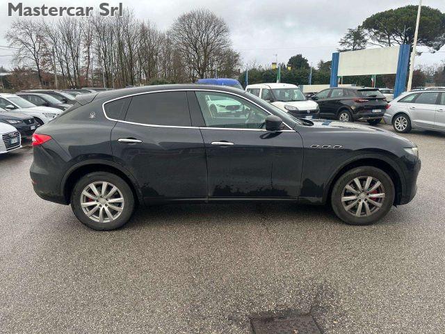 MASERATI Levante Levante 3.0 V6 250cv auto - FG551TC