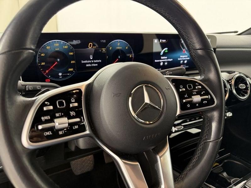 Mercedes-Benz Classe A A 180 d Sport auto