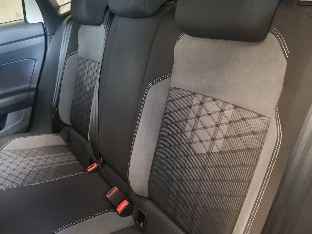 Volkswagen Polo 1.0 TSI R-Line