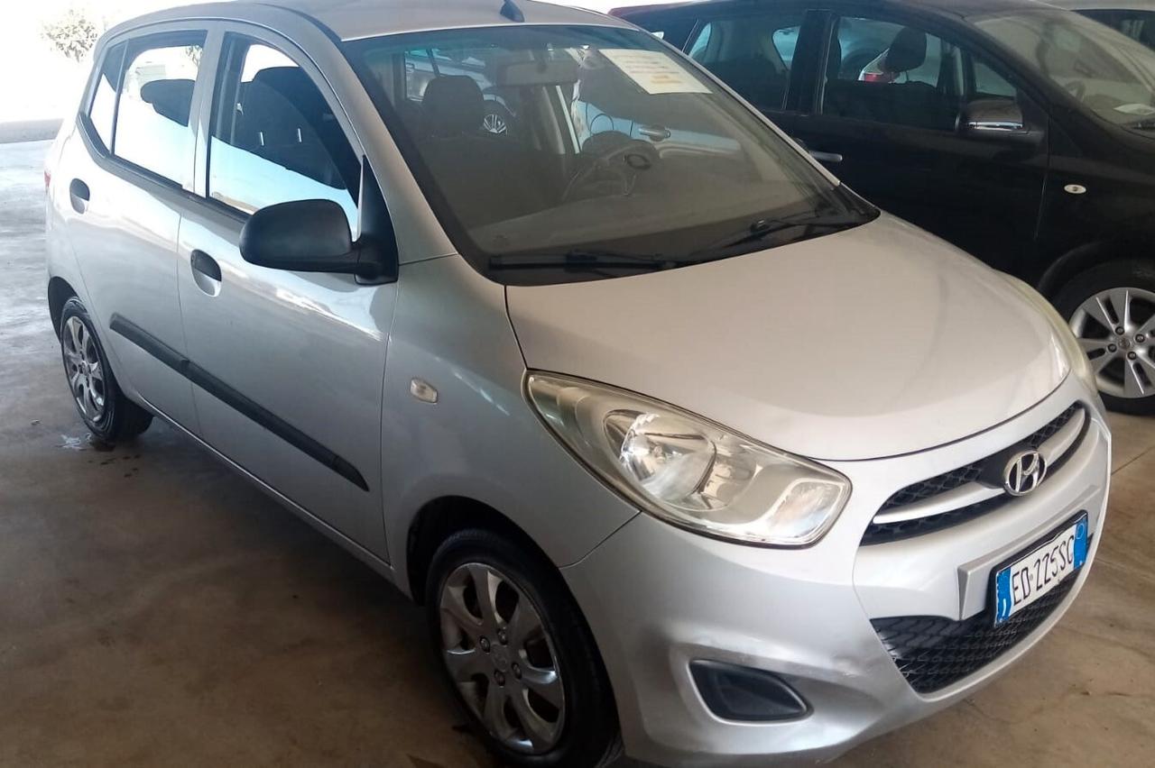 Hyundai i10 1.1 12V Like - ADATTA NEOPATENTATI!!-