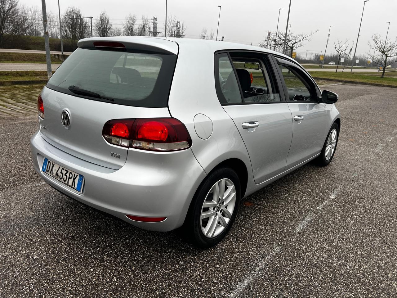Volkswagen Golf 1.6 TDI DPF 5p. Highline