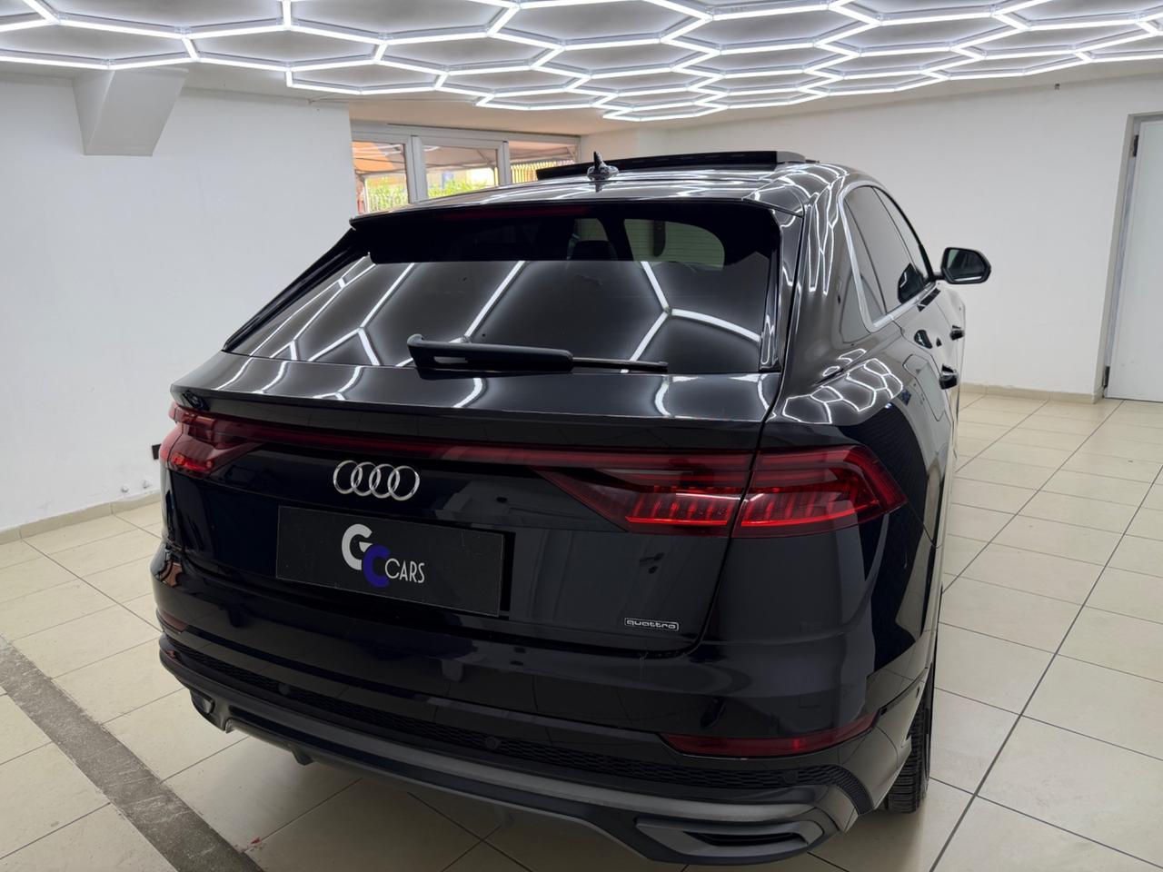 Audi Q8 50 TDI 286 CV 3x S-LINE ITA UFF STRA FULL