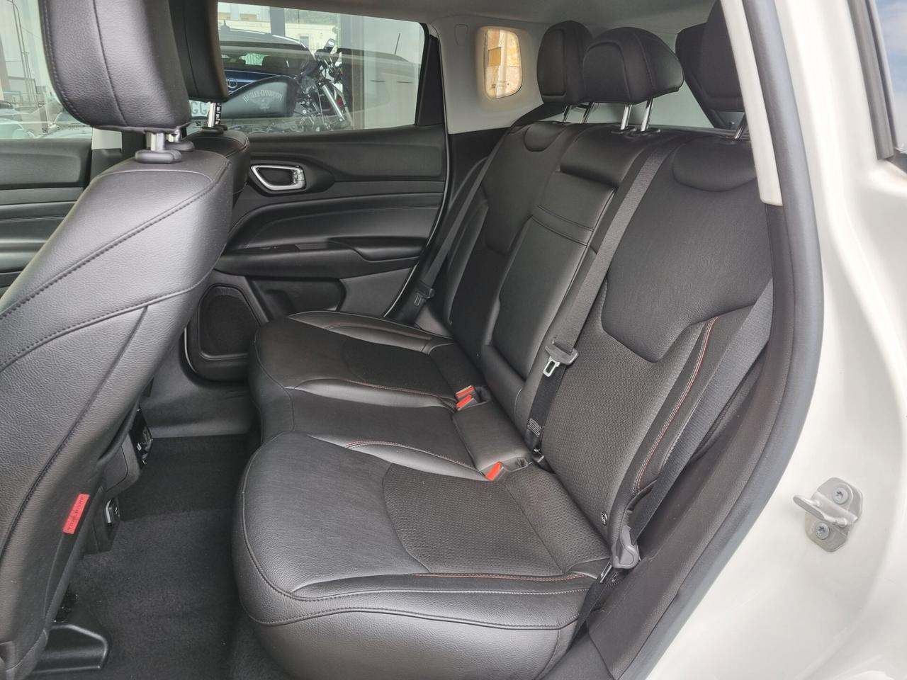 Jeep Compass 1.3 Turbo T4 240 CV PHEV AT6 4xe Trailhawk