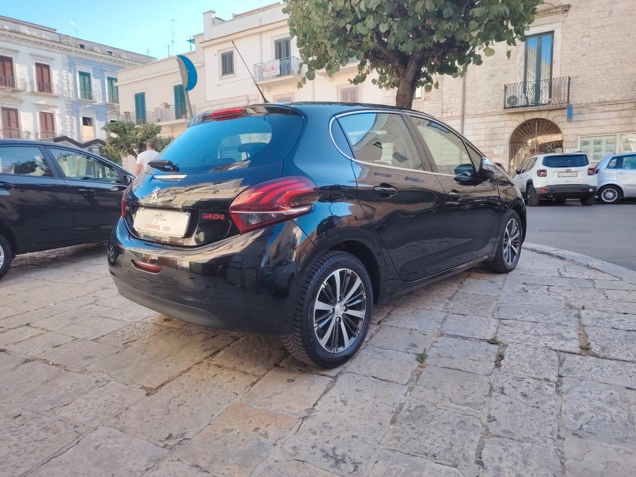 Peugeot 208 BlueHDi 75 5 porte Allure