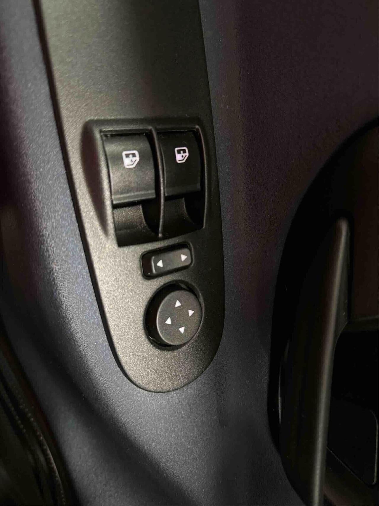 Lancia Ypsilon 1.0 FireFly 5 porte S&S Hybrid Alberta Ferretti