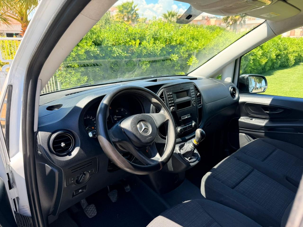 MERCEDES Vito 111 cdi compact E6