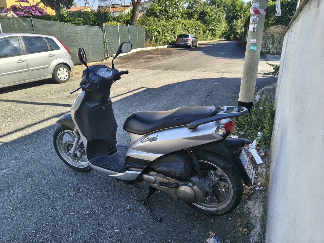 Peugeot Tweet 125