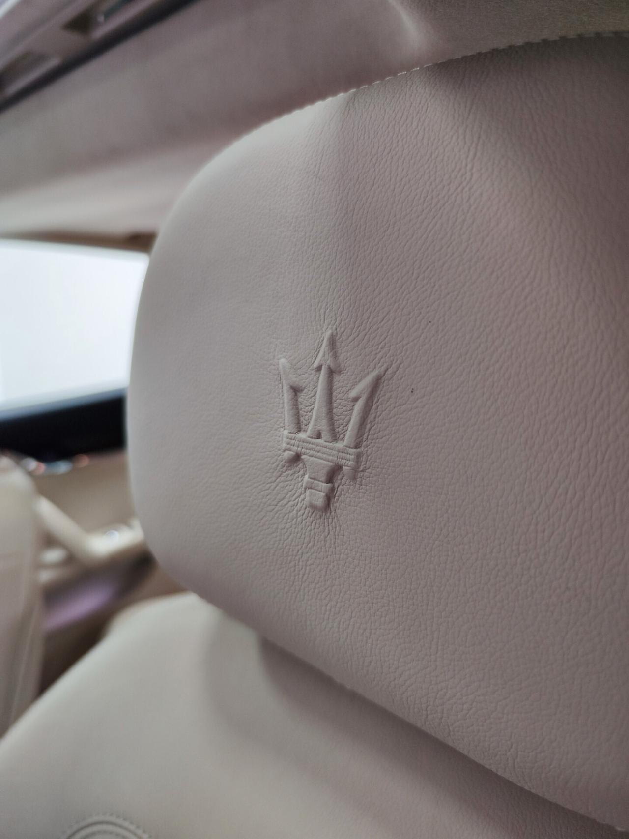 Maserati Quattroporte V6 Diesel 250 CV AWD Granlusso Tetto