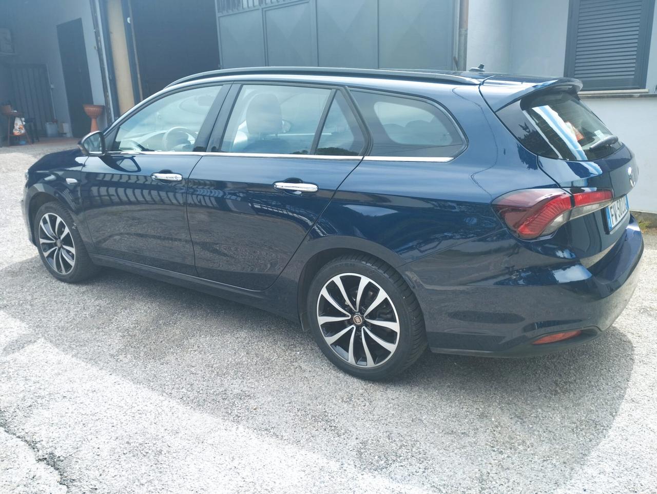 Fiat Tipo 1.6 Mjt S&S SW Lounge