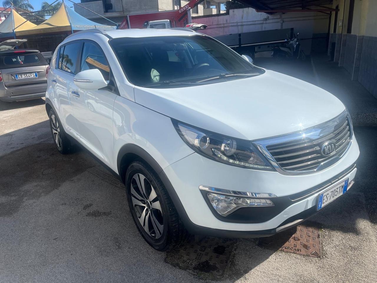 Kia Sportage 1.7 crdi-full-km 100000-2013