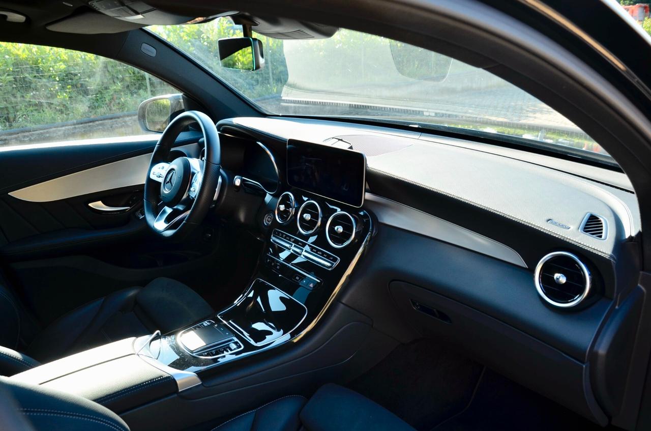 MERCEDES-BENZ GLC COUPE 300d PREMIUM AMG 4MATIC 245cv AUTO, UNICOPROP, SERVICE MERCEDES, UFF ITALIANA, EURO 6D, TETTO, NIGHT PACK, FARI LED, RETROCAMERA, PERMUTE
