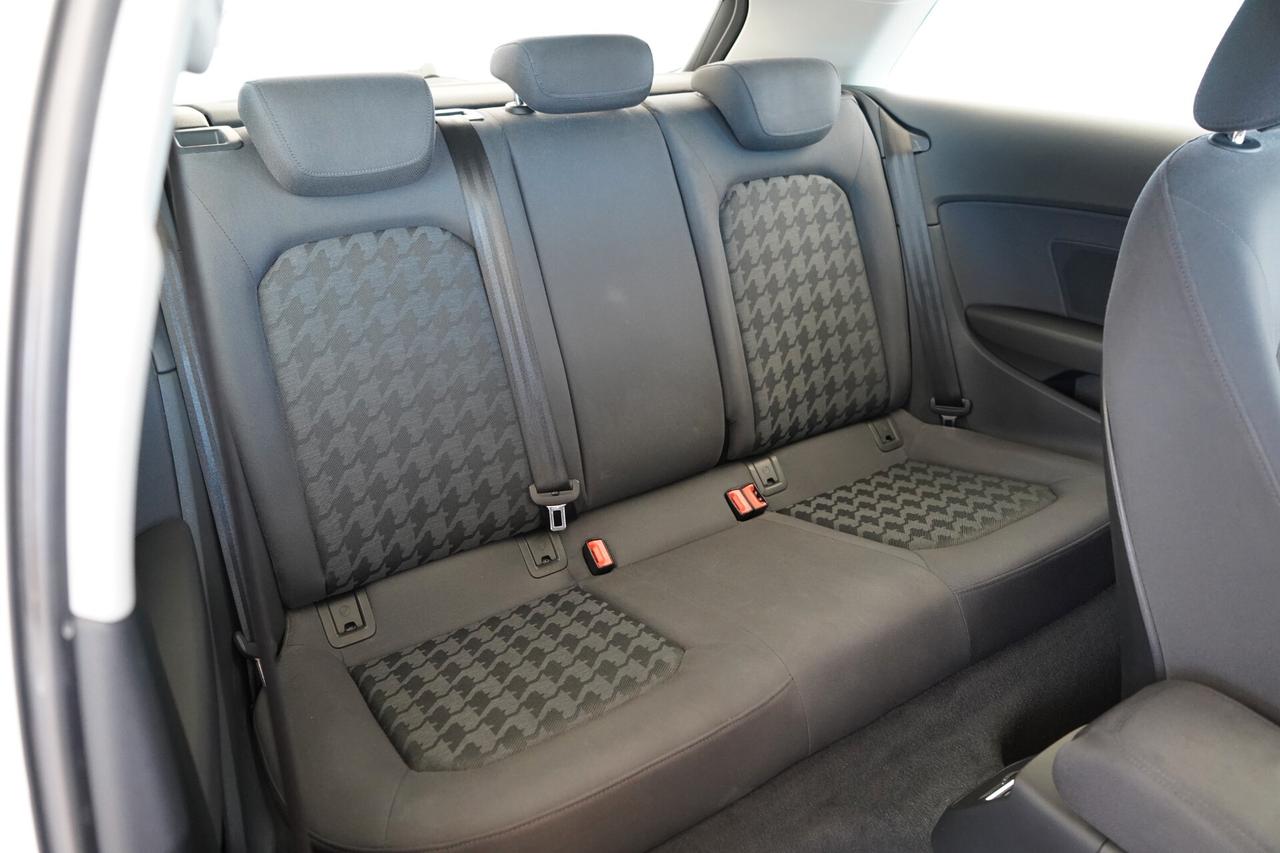 Audi A3 1.6 TDI 110 Cv Young 3 porte