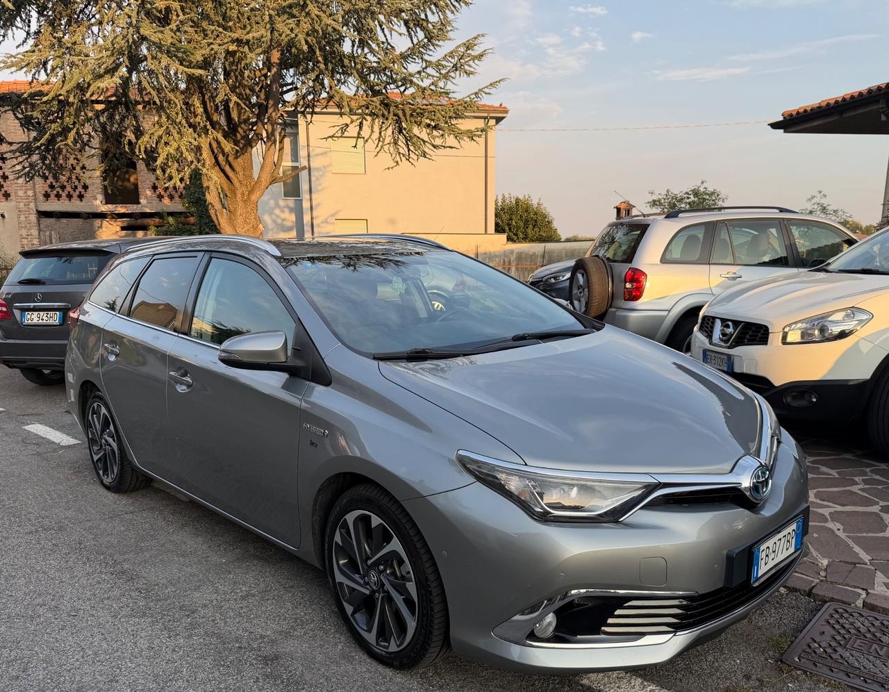 Toyota Auris Touring Sports 1.8 Hybrid Active