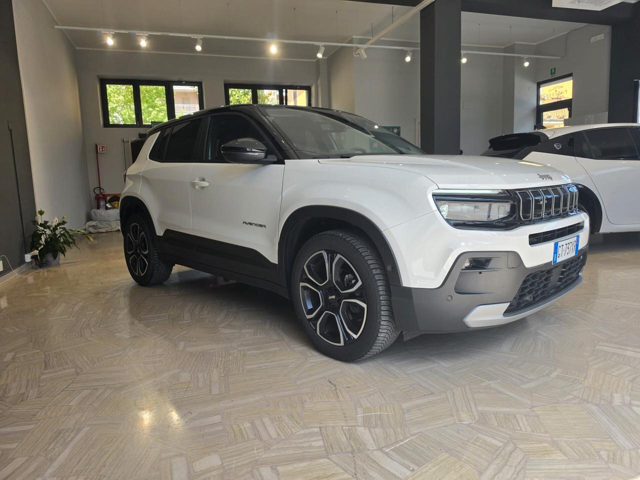 Jeep Avenger 1.2 Turbo 100 CV Summit