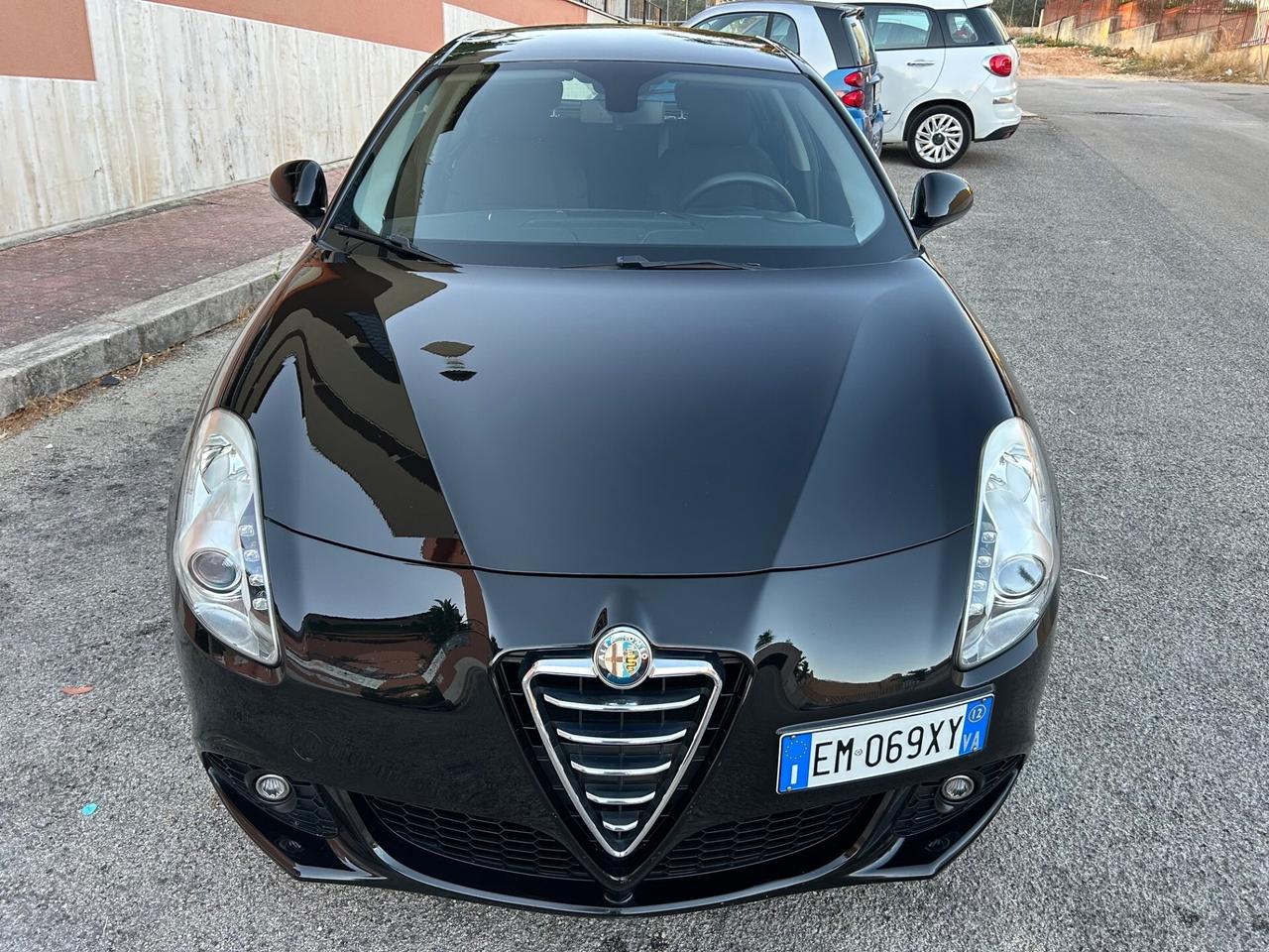 Alfa Romeo Giulietta 1.6 JTDm garanzia di 12 mesi