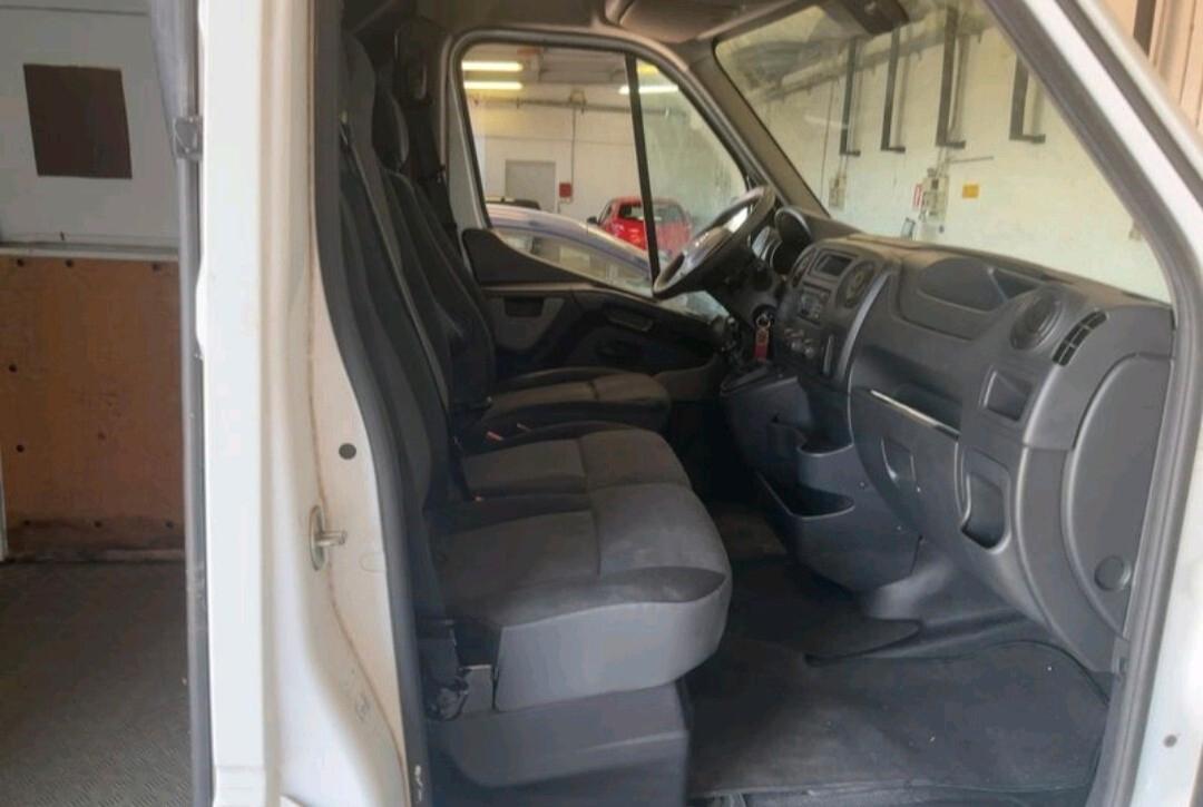 Nissan NV 400 l1 h1