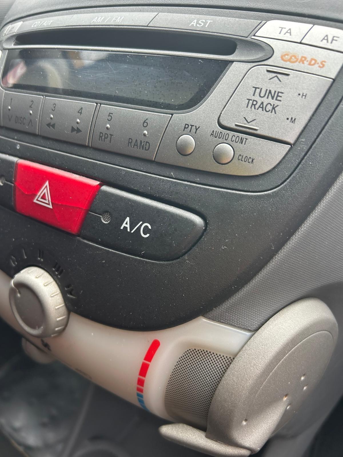 Toyota Aygo 1.4 turbodiesel 5 porte Sol
