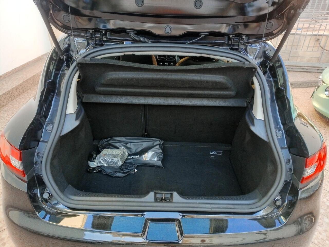 Renault Clio TCe 12V 90 CV GPL 5 porte Moschino Intens