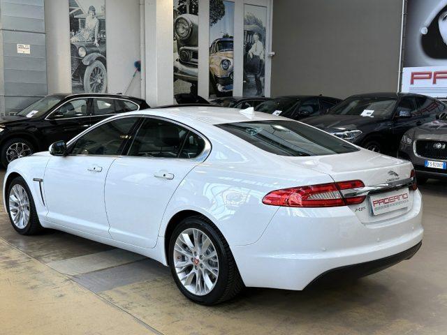 JAGUAR XF 2.2 D 200 CV Luxury - 18" - Tetto - Camera-Keyless