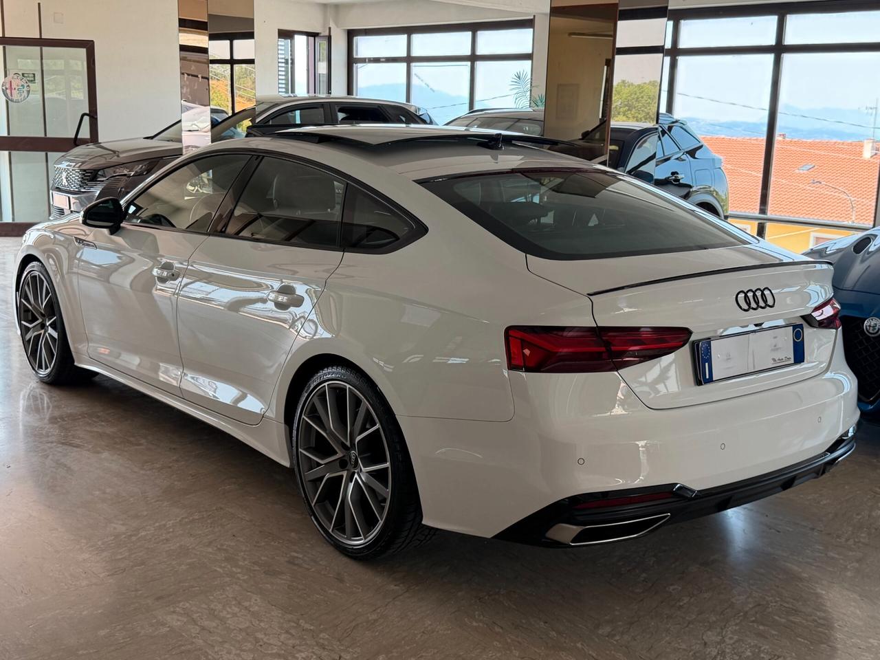 Audi A5 SB Quattro 40 2.0 TDI 204 cv. MHEV S Tronic LINE EDITION (Full)