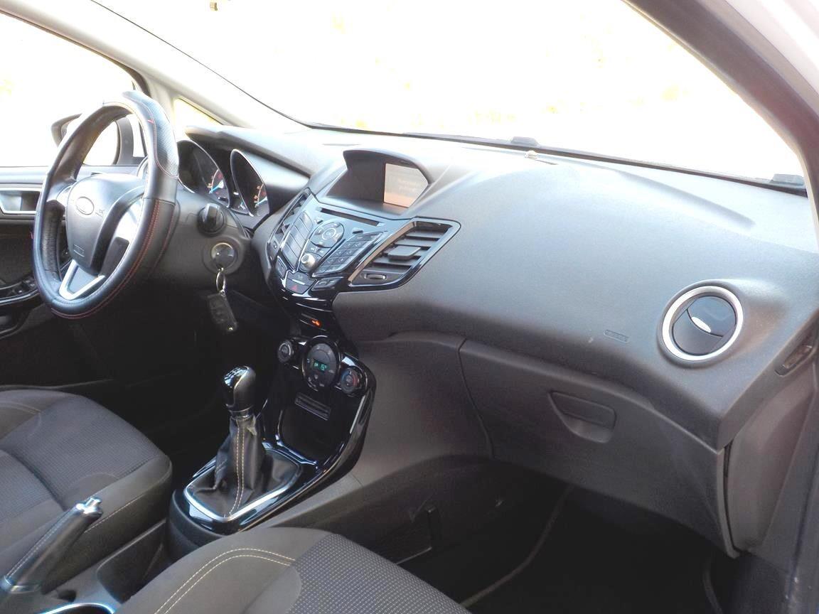 Ford Fiesta 1.5 TDCi 75CV 5 porte Titanium
