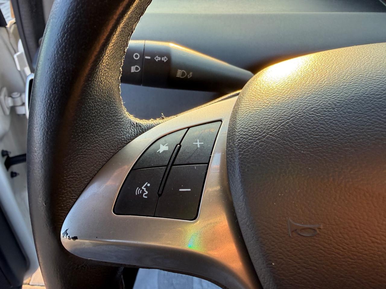 Lancia Ypsilon 1.2 69 CV 5 porte Gold