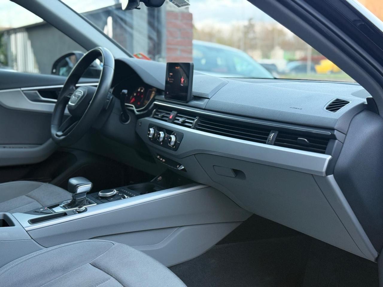 Audi A4 Avant 35 TDI S tronic Business