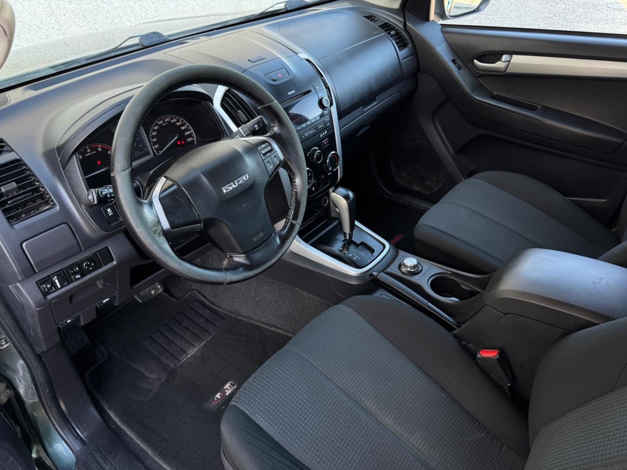 Isuzu D-Max 2.5Td 163cv Aut. Solar 4WD