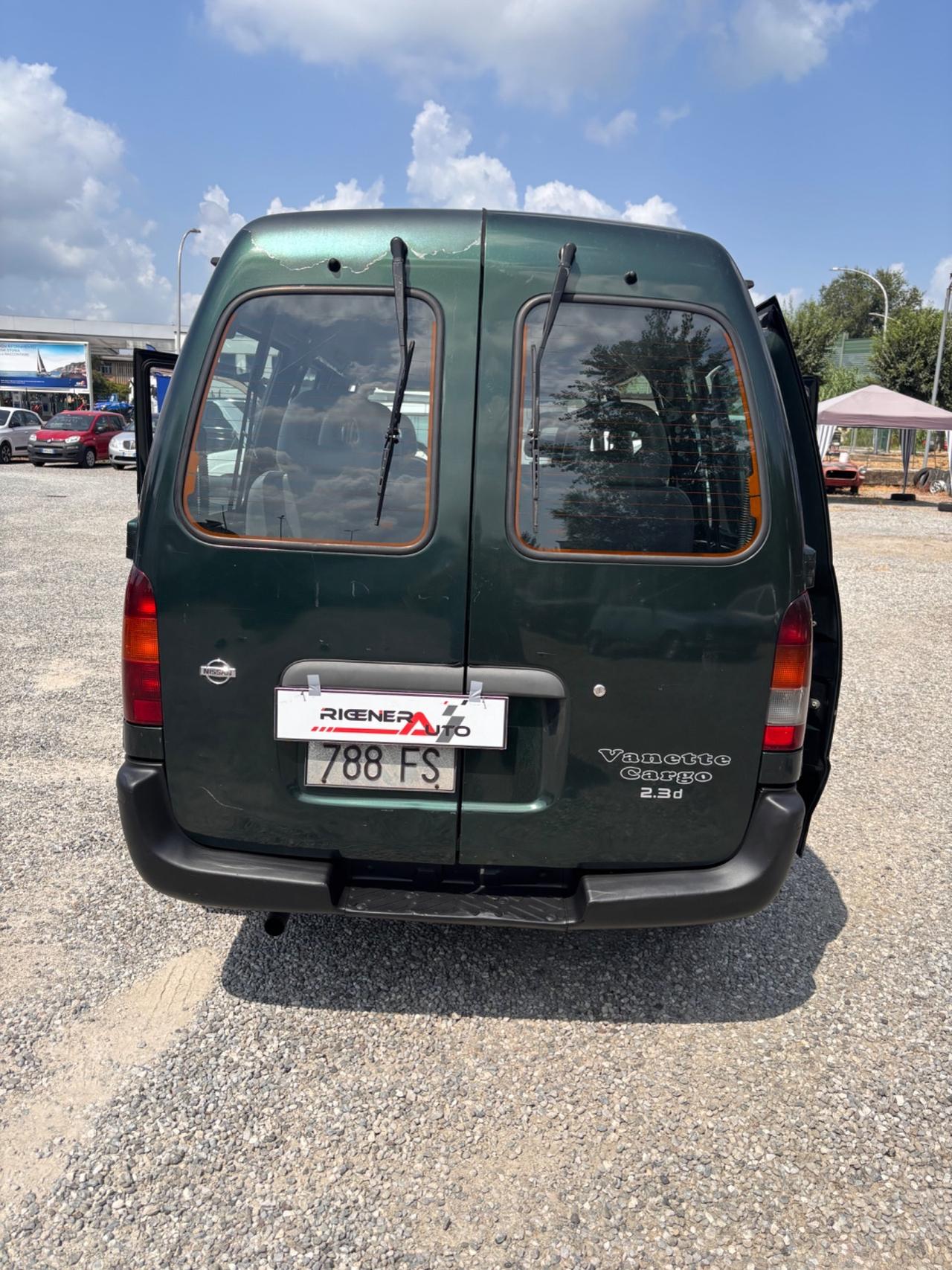 Nissan Vanette 2.3 diesel aspirato 8 posti