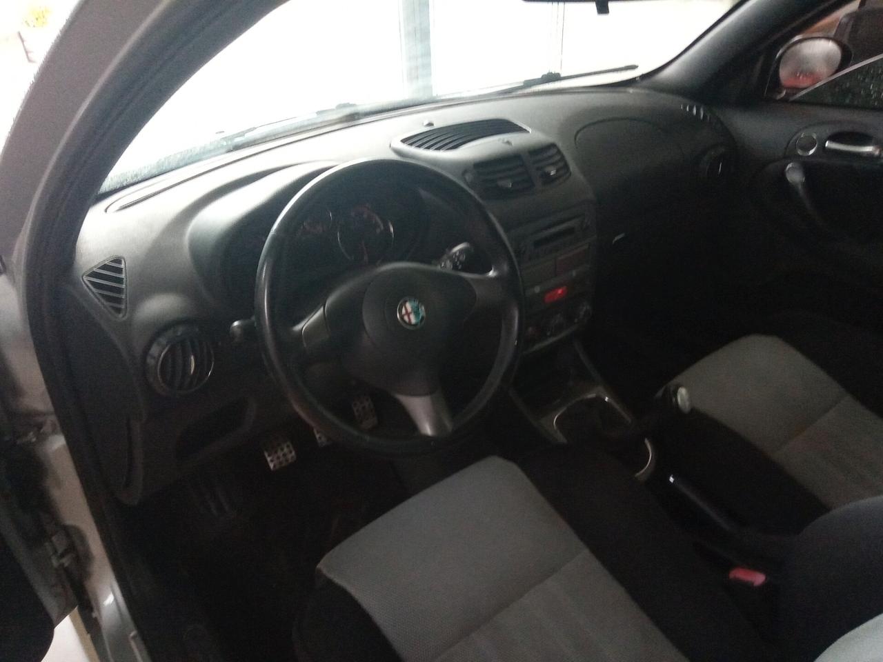 ALFA ROMEO 147 - 1.6cc. T.Spark.