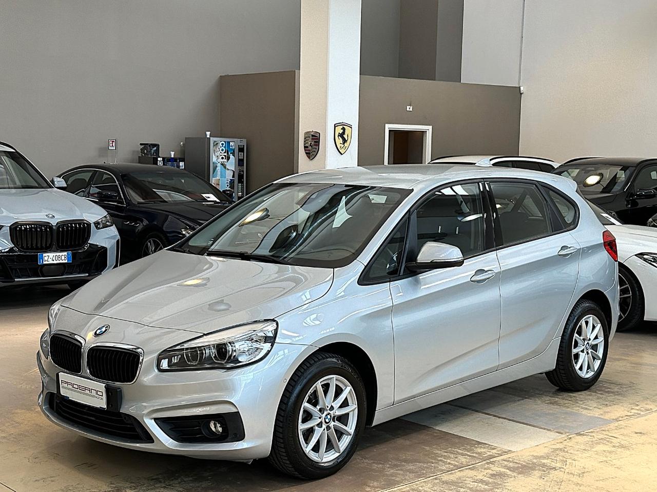 BMW 216 d Active Tourer Advantage - LED - Navi - Sedili Risc