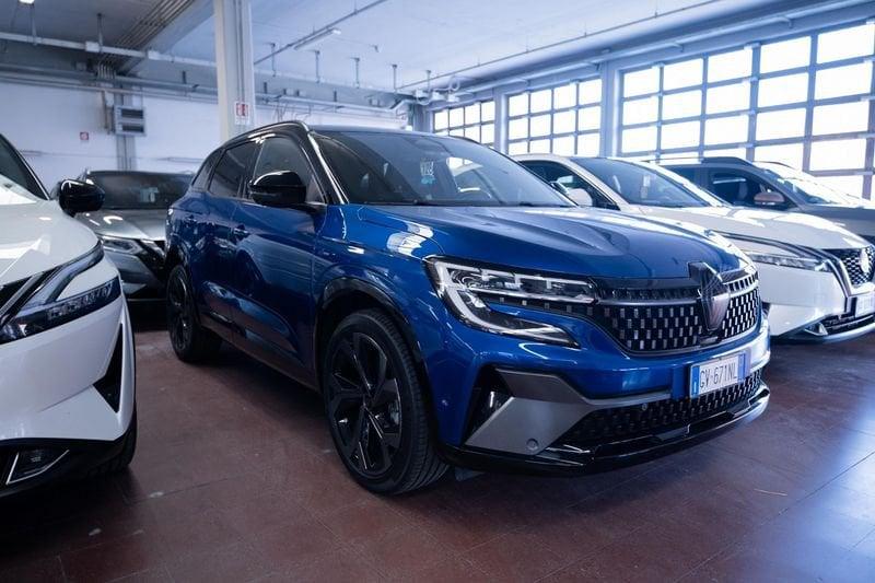 Renault Austral 1.2 E-Tech full hybrid Iconic Esprit Alpine 200cv auto