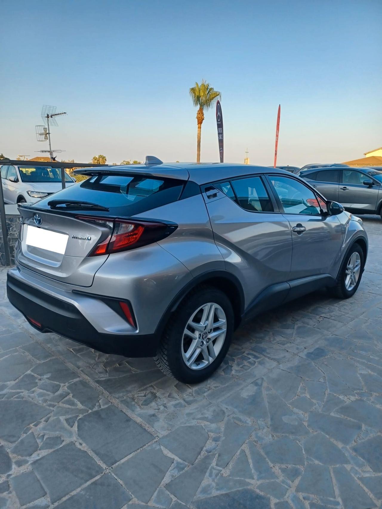 Toyota C-HR 1.8 Hybrid E-CVT Active