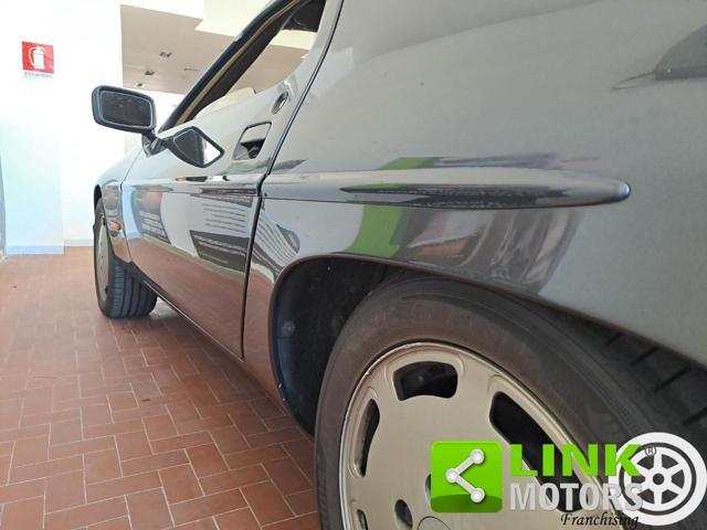 PORSCHE 928 S