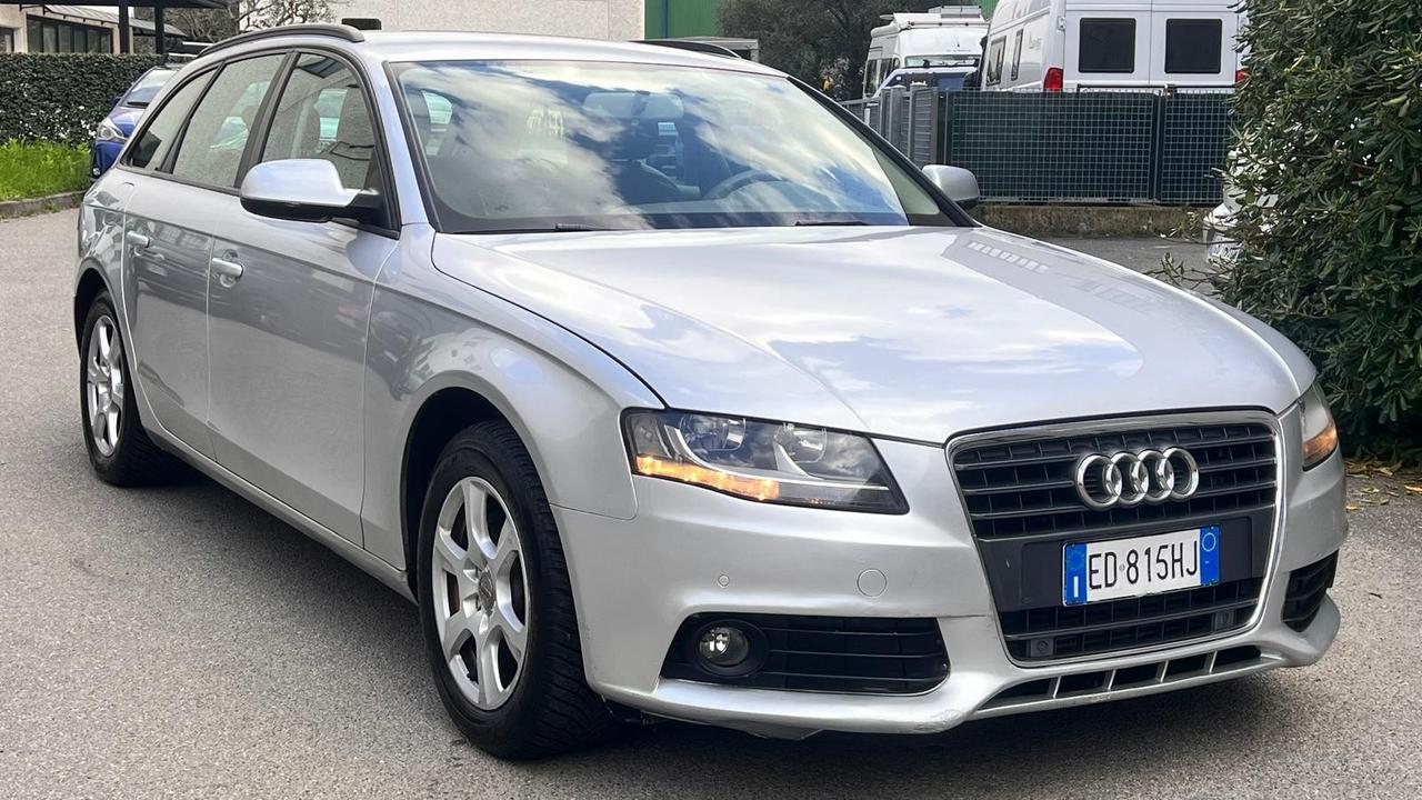 Audi A4 Avant 2.0 TDI 143CV cambio automatico Unico Prop