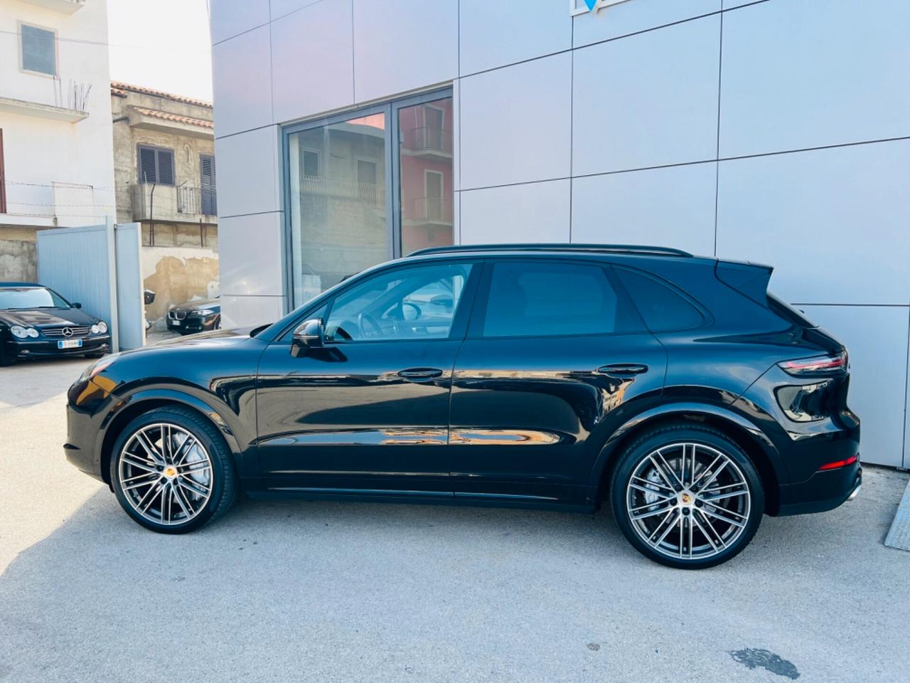 Porsche Cayenne 4.0 V8 Turbo - possibilità noleggio no scoring