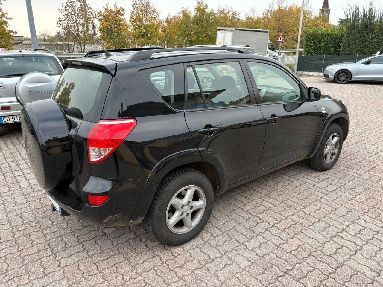 TOYOTA RAV 4 2.2 D INTERNO PELLE GANCIO TRAINO