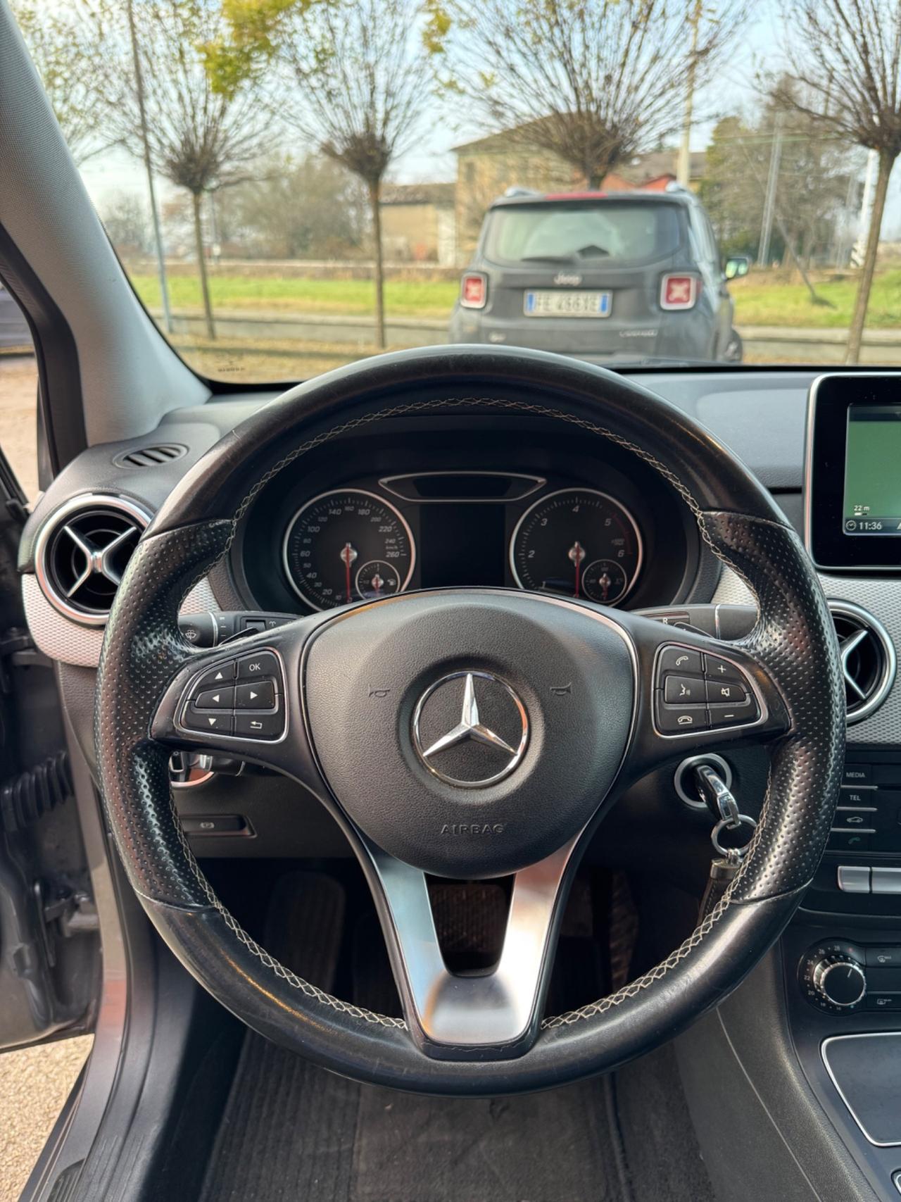 Mercedes-benz B 180 d Automatic Sport