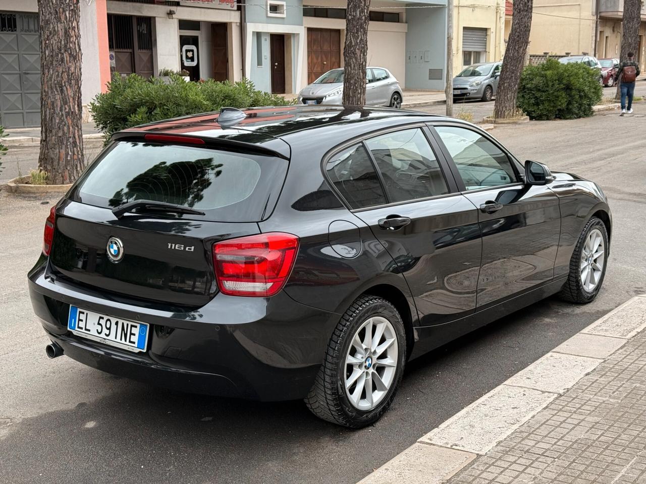 Bmw 116d 2.0 116CV 5p. NAVI SEDILI RISCALDATI 2012