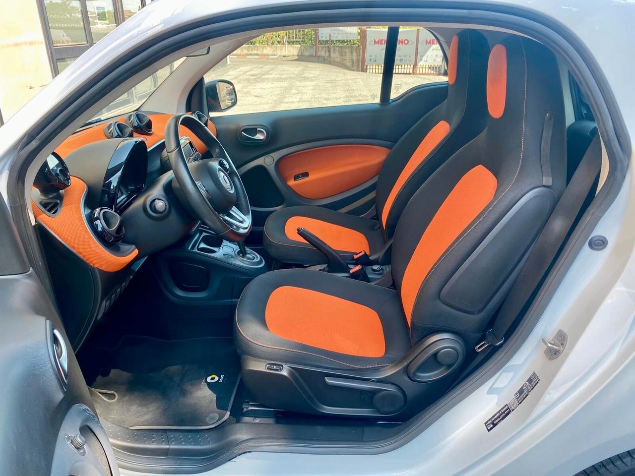 Smart ForTwo PASSION -TETTO-LED -NAVI-GARANZIA