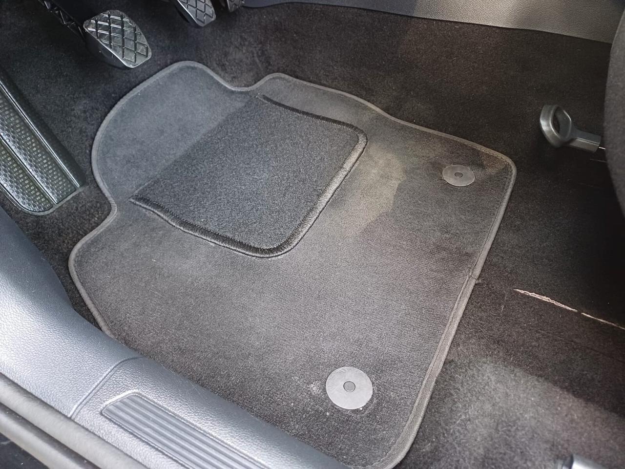 Volkswagen Polo 1.0 MPI 65 cv 5 porte Trendline BMT