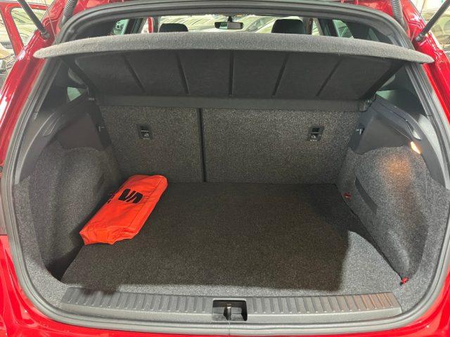 SEAT Arona 1.0 TGI FR FULL LED/NAVI/TELECAM/PARK/UNICO PROP.