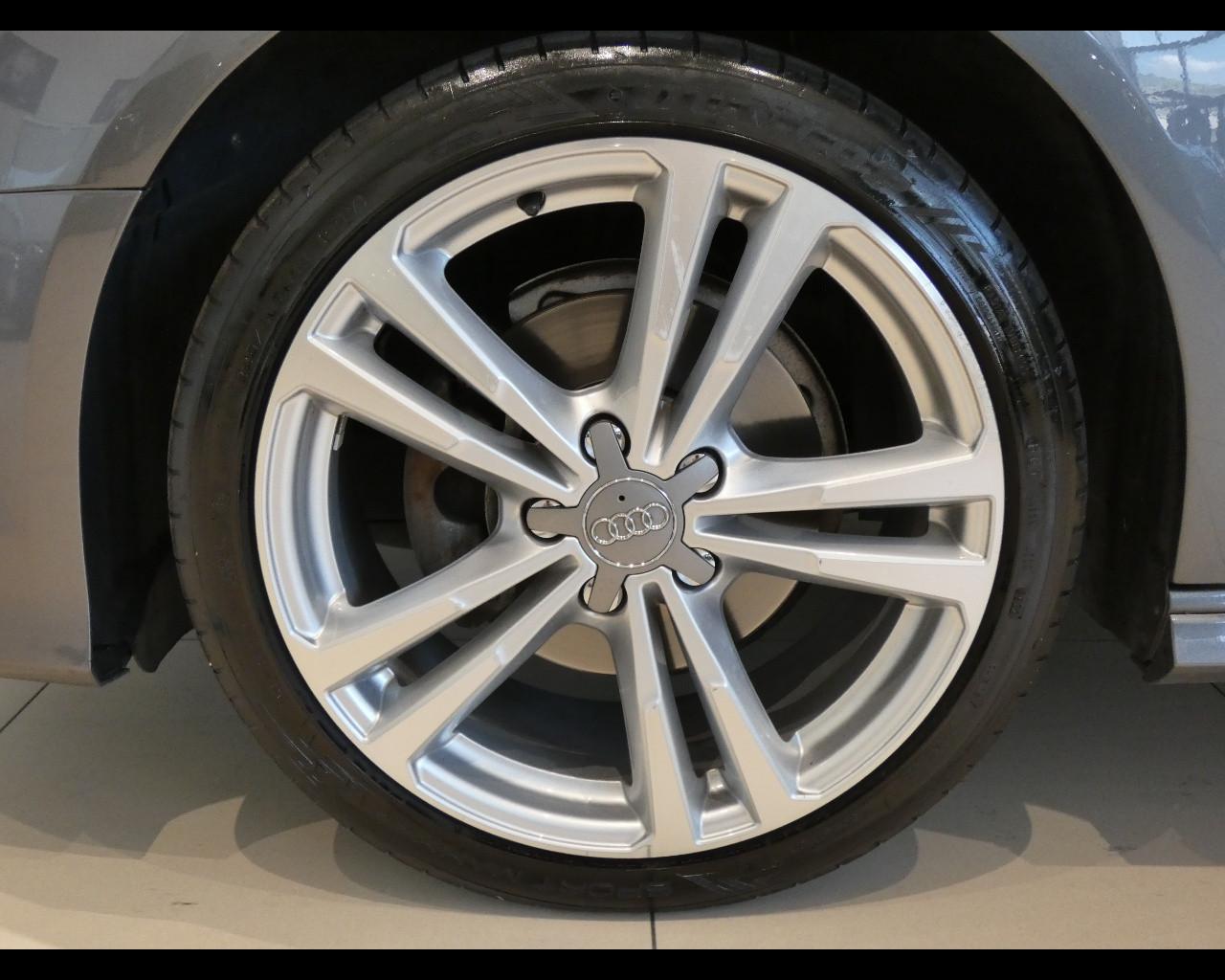 AUDI A3 3ª serie - A3 SPB 30 TDI S tronic Admired