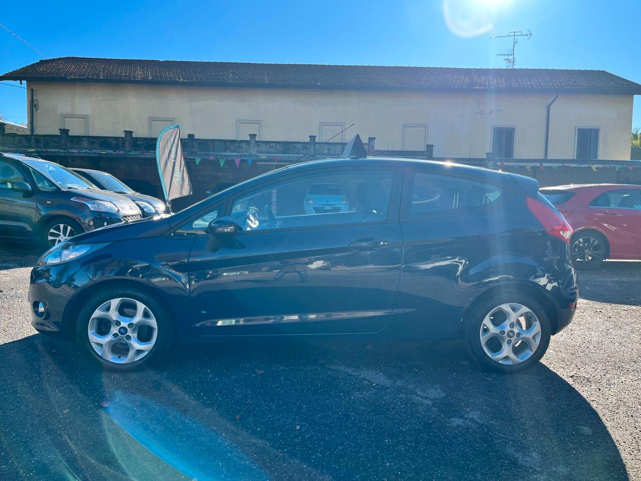 Ford Fiesta Ikon 1.4 16V 3p.Bz.- GPL