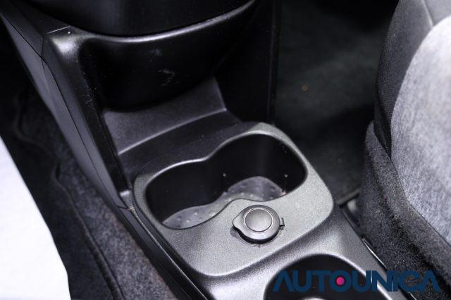 FIAT Panda 1.0 FIREFLY S&S HYBRID NEOPATENTATI