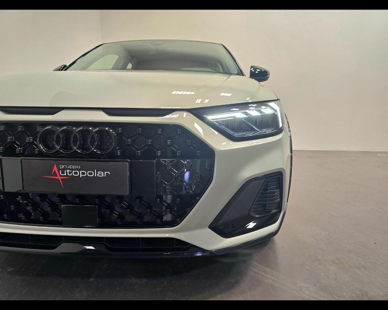 AUDI A1 ALLSTREET 30 TFSI IDENTITY CONTRAST