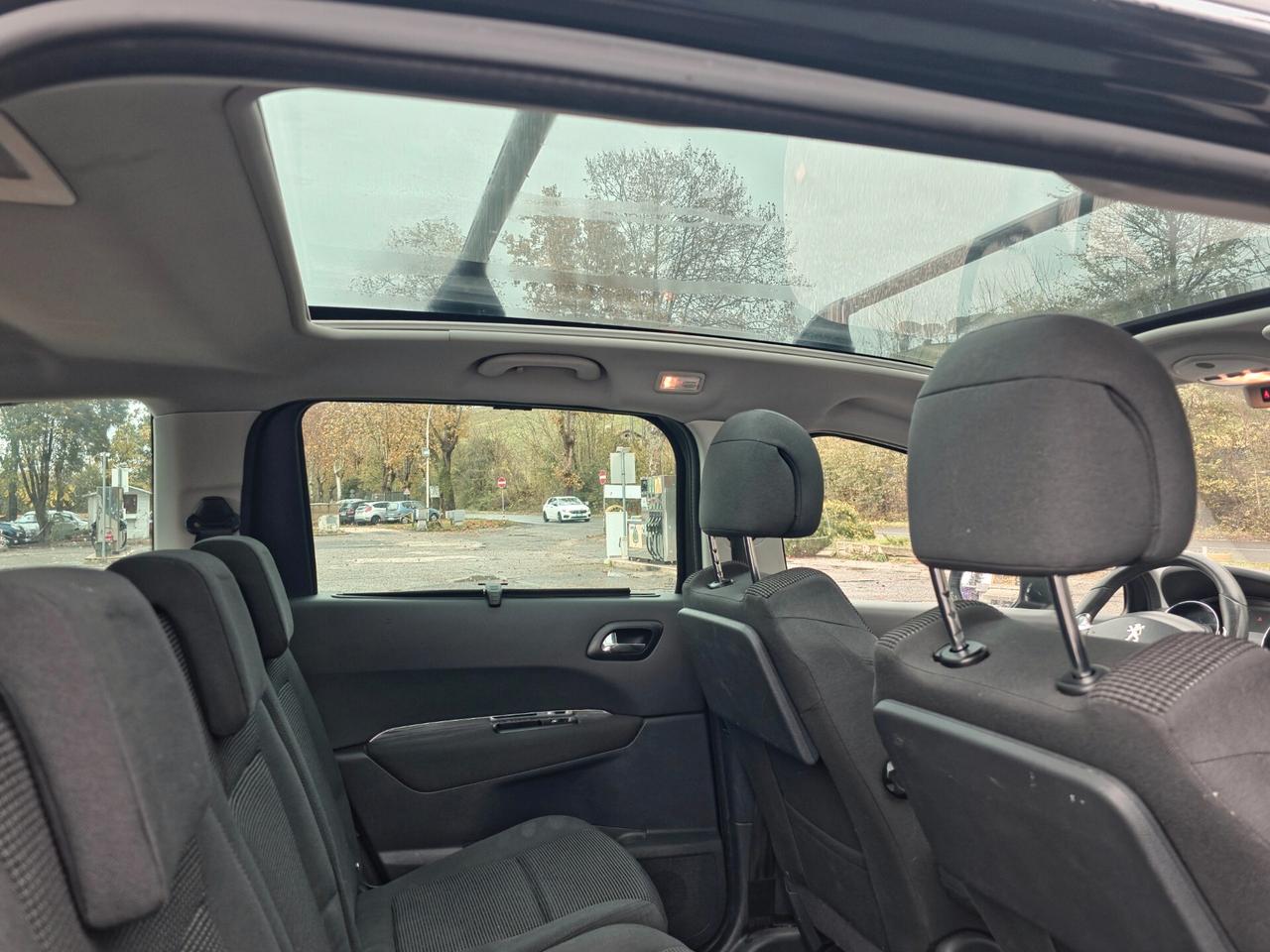 Peugeot 5008 1.6 HDi 115CV Allure 2013 E5B 7Posti Manuale NEO