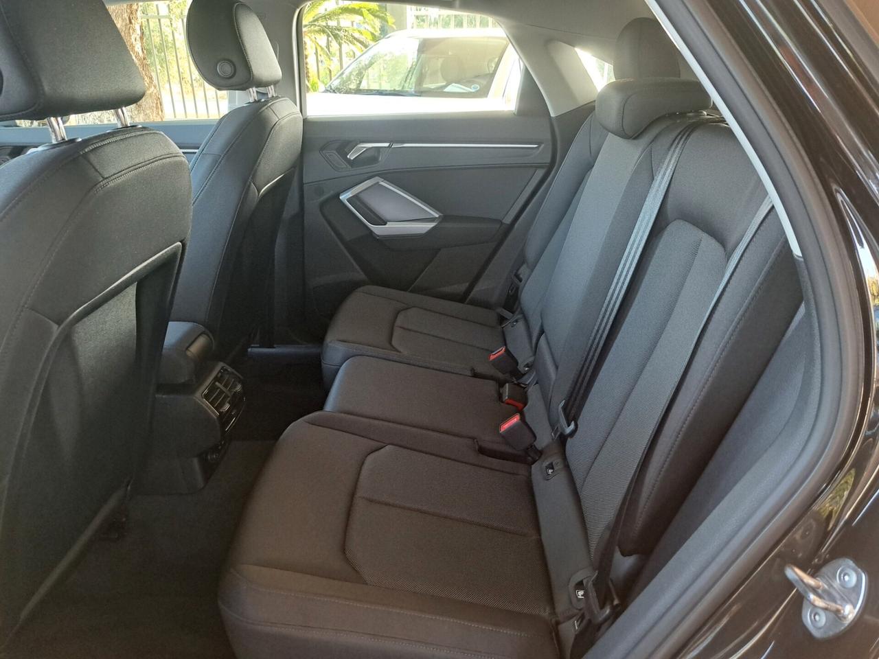 Audi Q3 SPB 35 TDI quattro S tronic Business Plus