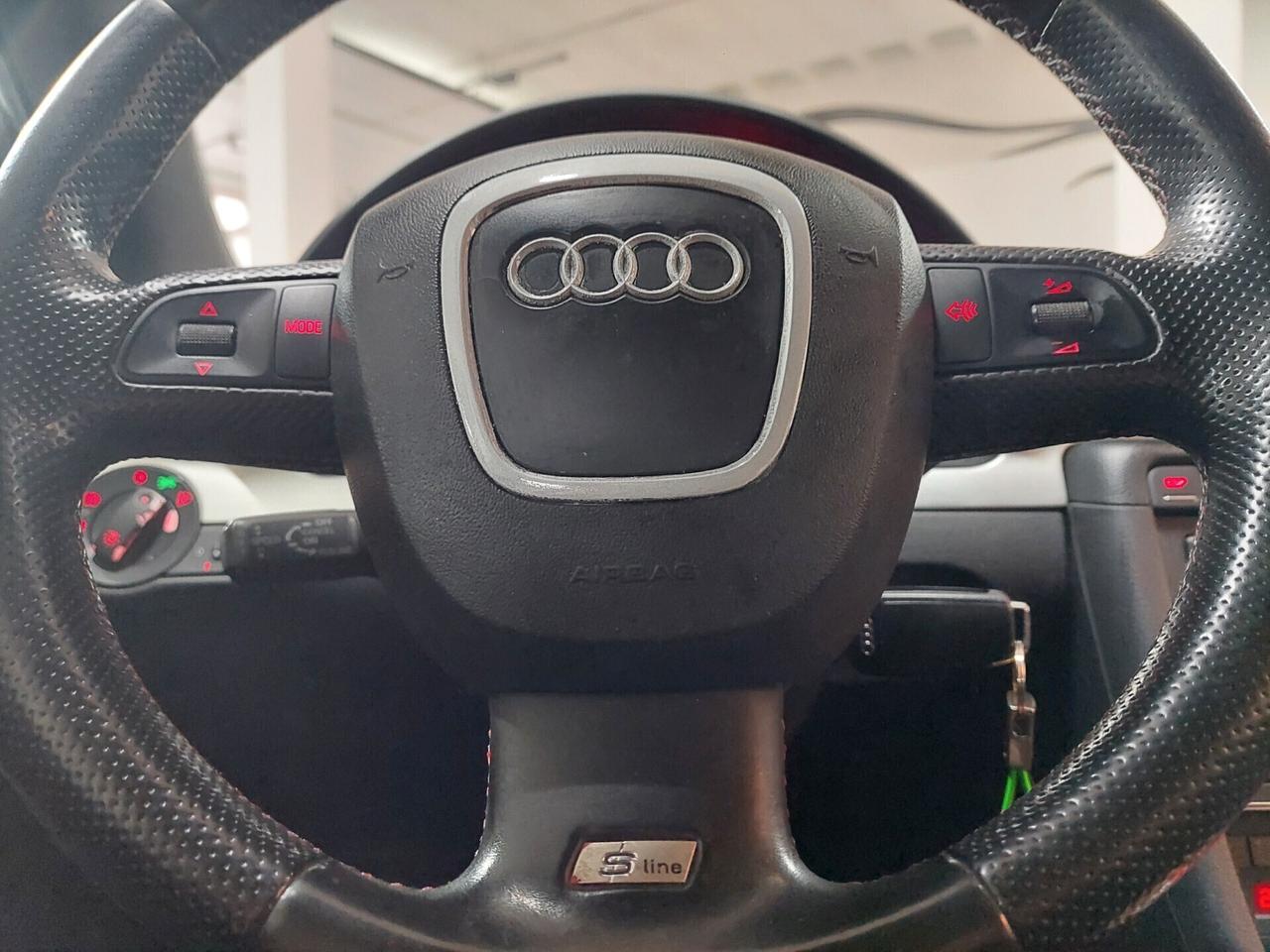 Audi A4 3.0/233CV TDI S line interno e esterno