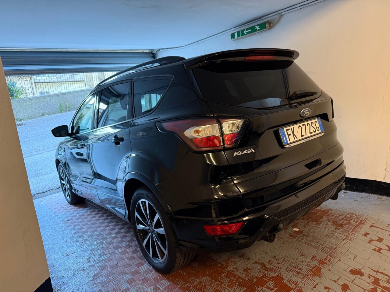 Ford Kuga 2.0 TDCI 150 CV S&S 4WD Powershift ST-Line Business